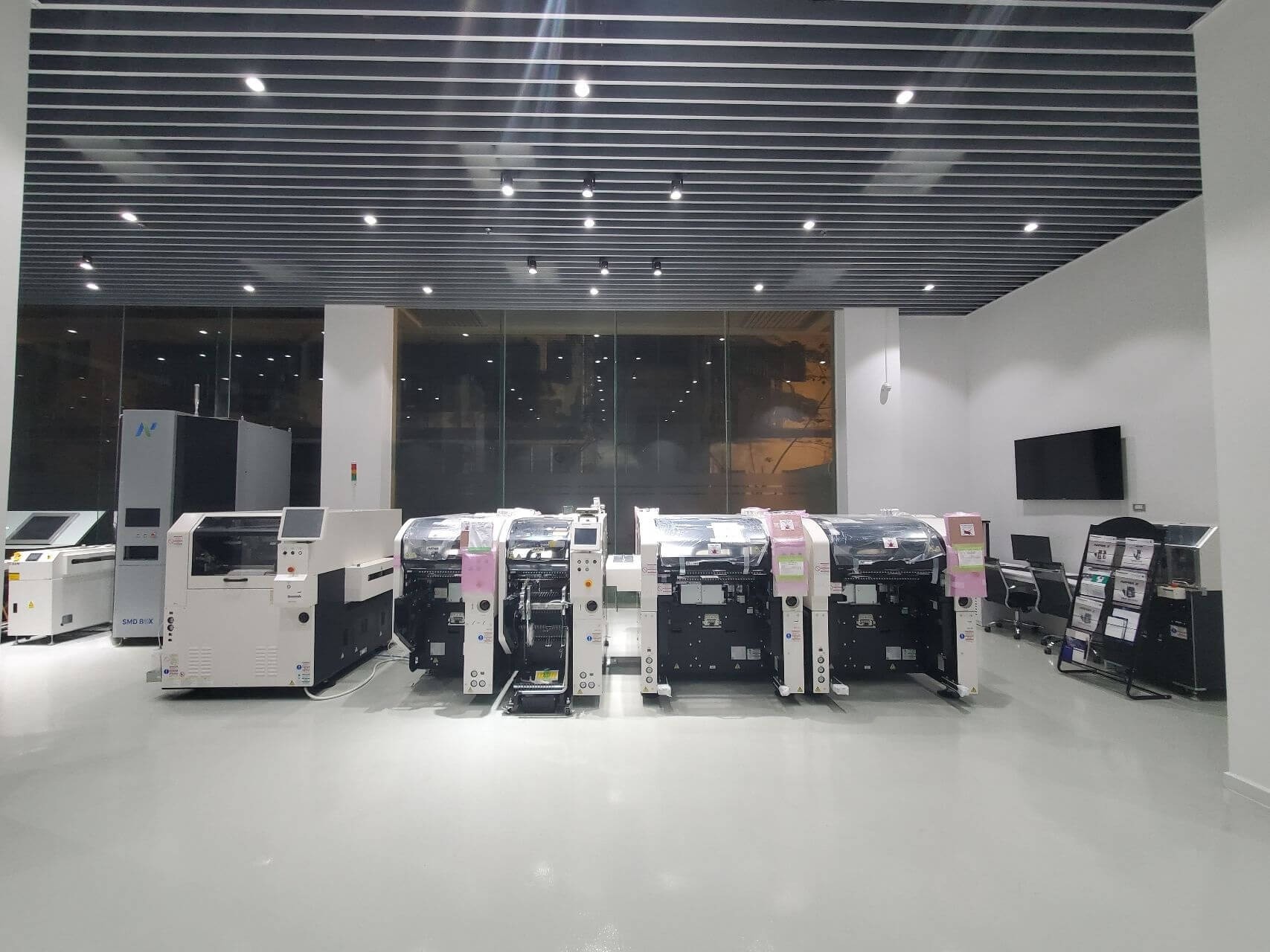 Panasonic AM100 Pick and Place Machine - Image 2